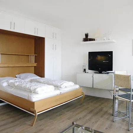 In With A Shared Sauna Apartment *